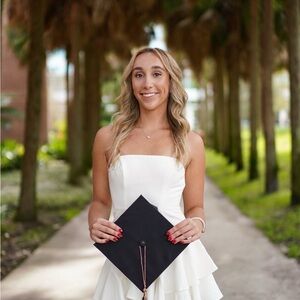 Meet your Posher, Macy